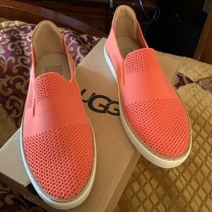 COPY - Ugg slip on sneakers size 8.5 orange